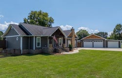 190 Willow Lake Circle, Guntersville, AL 35976