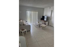 4855 NW 7th St, Miami, FL 33126