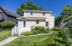 422 E PINE STREET, CADILLAC, MI 49601