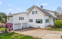 408 N Wade Ave, E Washington Boro, PA 15301