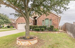 6810 Muirfield Drive, Arlington, TX 76001