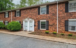 826 6th Street NW, Hickory, NC 28601