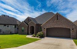 9844 Cliffside Dr Drive, Sherwood, AR 72120