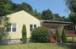 33 Meadow Avenue, Chester, NY 10918