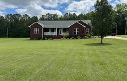 132 WOODS CREEK Rd, Hamilton, AL 35570