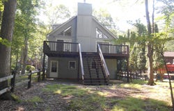 162 EDGE ROCK Drive, Drums, PA 18222