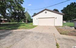 210 Brentwood Dr, Paducah, KY 42003