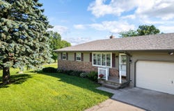 6725 Prairie View Drive, Sun Prairie, WI 53590