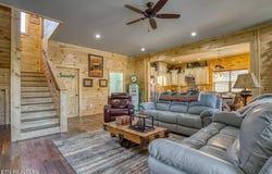 606 Cherokee Orchard Rd, Gatlinburg, TN 37738