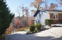 505 Inlet Drive, Seneca, SC 29672