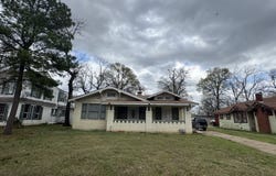 646 Fitzhugh, Paris, TX 75460
