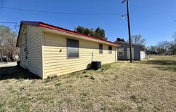 1311 N Dakota Avenue, Mangum, OK 73554