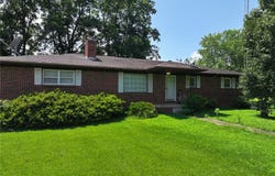 1329 CR 581, Fisk, MO 63940