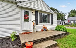 500 Hume Boulevard, Lansing, MI 48917