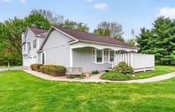 3401 Big Bend, Kalamazoo, MI 49048
