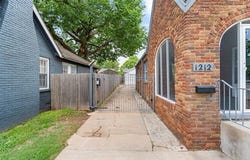 1212 S Knoxville Avenue, Tulsa, OK 74112
