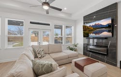 331 E Lambert St, San Antonio, TX 78204