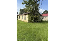 217 W South Street, Rose Hill, NC 28458