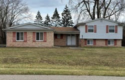2665 Peterboro Road, West Bloomfield, MI 48323