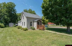 415 N 8th Street, Mountain Lake, MN 56159