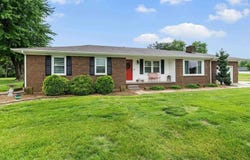1355 Riverview Dr, Lewisport, KY 42351
