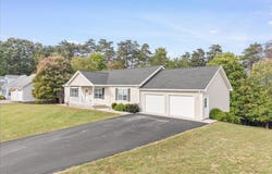 263 Sunny Field Rd, Wirtz, VA 24184