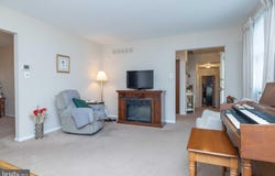 18 DUVALL COURT, WILMINGTON, DE 19808