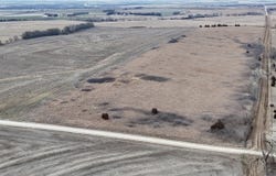 2700 FLAG RD, Abilene, KS 67410