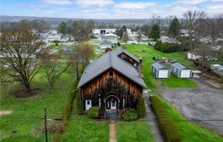 934 W Ridge, Sharpsville, PA 16150
