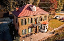 415 E 1st Street, Hermann, MO 65041