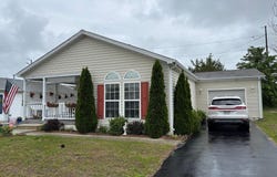 9 PINE GROVE AVENUE, MANAHAWKIN, NJ 08050