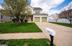 121 WYNNEFIELD ROAD, BEAR, DE 19701
