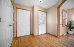 110 E Country Barn Rd, Chartiers, PA 15342