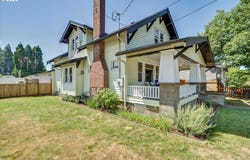 475 E ARLINGTON ST, Gladstone, OR 97027