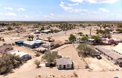 207 E 4th St, Niland, CA 92257