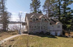 120 NE 14th St, Grand Rapids, MN 55744-3841