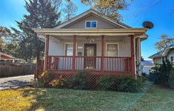 38 W Smith Street, Amityville, NY 11701