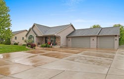 1603 PINE TREE Lane, LUXEMBURG, WI 54217-1400