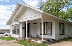 1810 Live Oak Street, Commerce, TX 75428