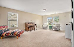 8855 Geiser Grove, Richland, MI 49083