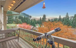 68653 E BOWMANS Cir, Welches, OR 97067