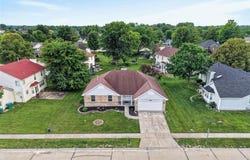 3951 Triple Crown Drive, Florissant, MO 63034