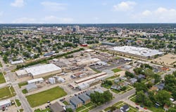 806 15th Avenue SW, Cedar Rapids, IA 52404