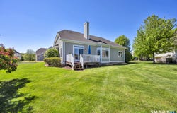 36 Bay Hill Drive, Bloomfield, CT 06002