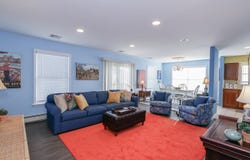 10 N Adams Ave, Margate, NJ 08402