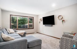 1212 E Cedar St, Brandon, SD 57005