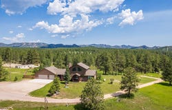 12375 Hall Dr, Custer, SD 57730