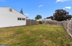 31 EASTER LANE, LEVITTOWN, PA 19054