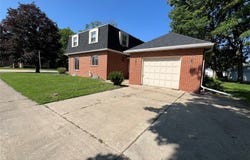 203 W Green Street, Winterset, IA 50273