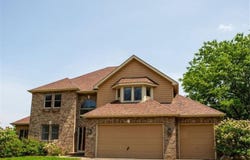 2505 Christian Drive, Chaska, MN 55318